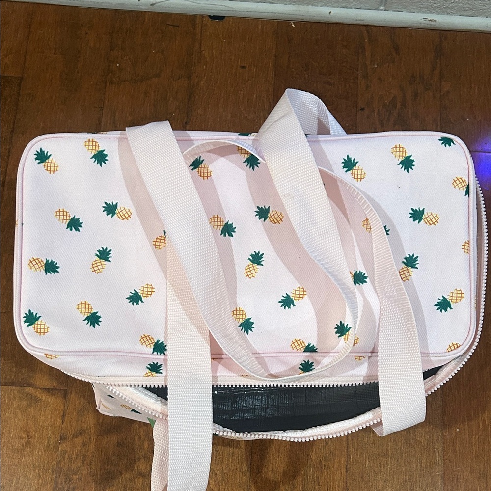 Kate Spade Pink Pineapple-Print Travel Tote (NWT) - Picture 9 of 16